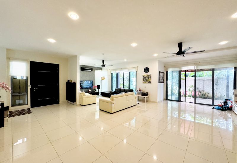 Bangi Lakehill Villas