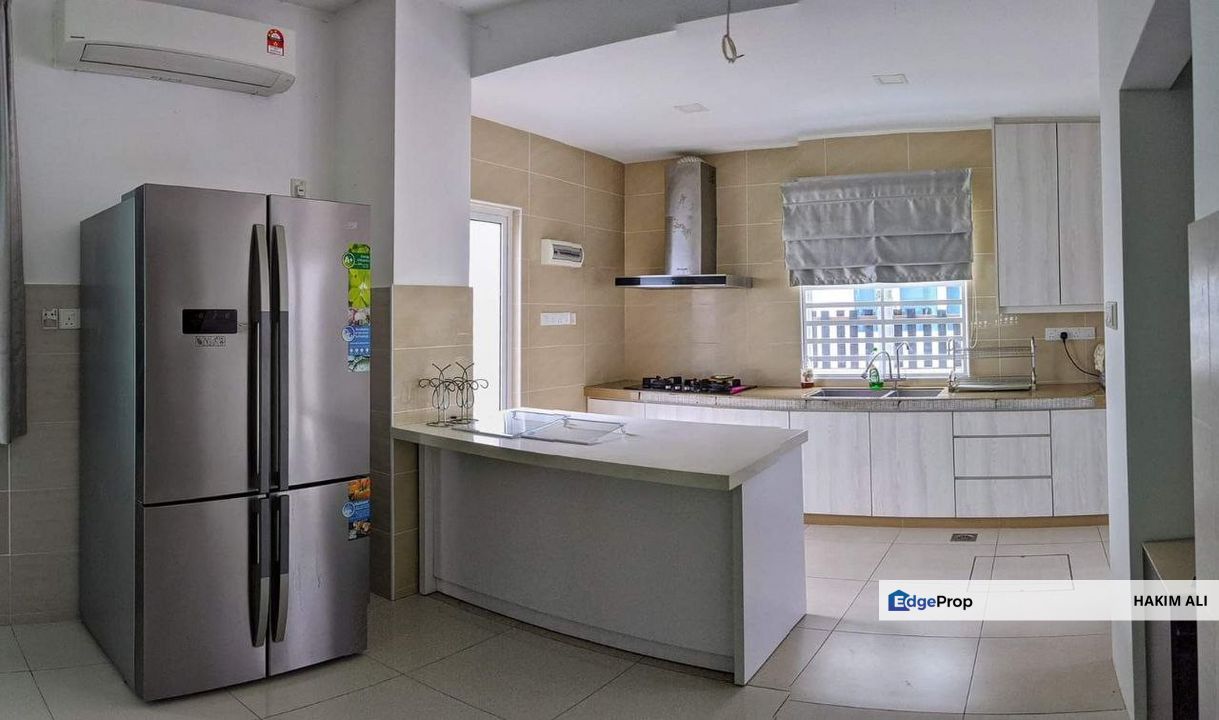 NEAR LAKE My Diva Perdana Lakeview East Cyberjaya, Selangor, Cyberjaya