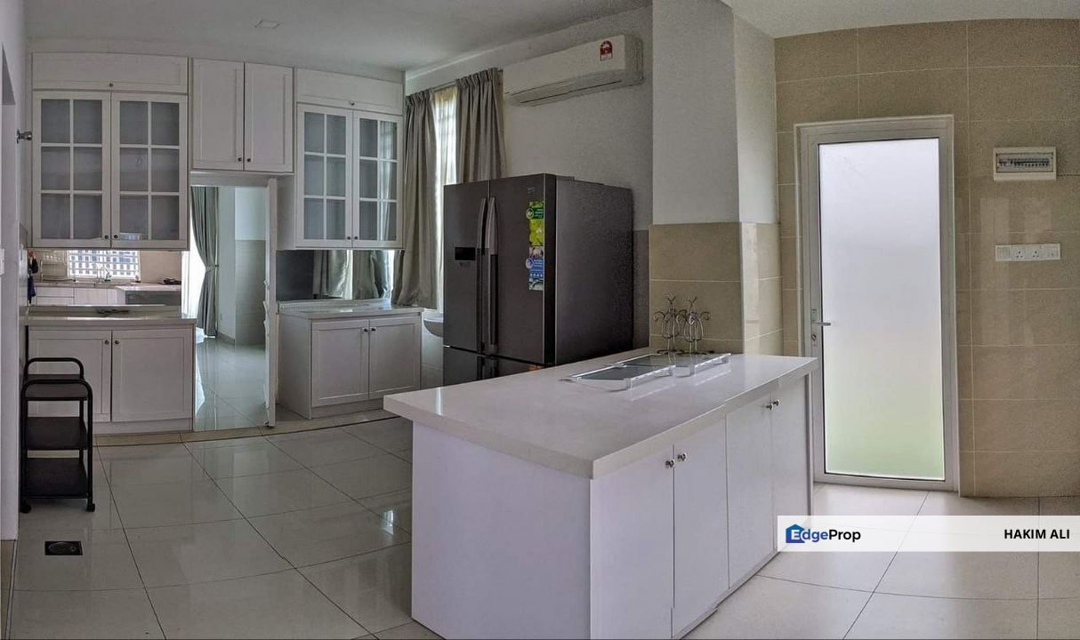 NEAR LAKE My Diva Perdana Lakeview East Cyberjaya, Selangor, Cyberjaya