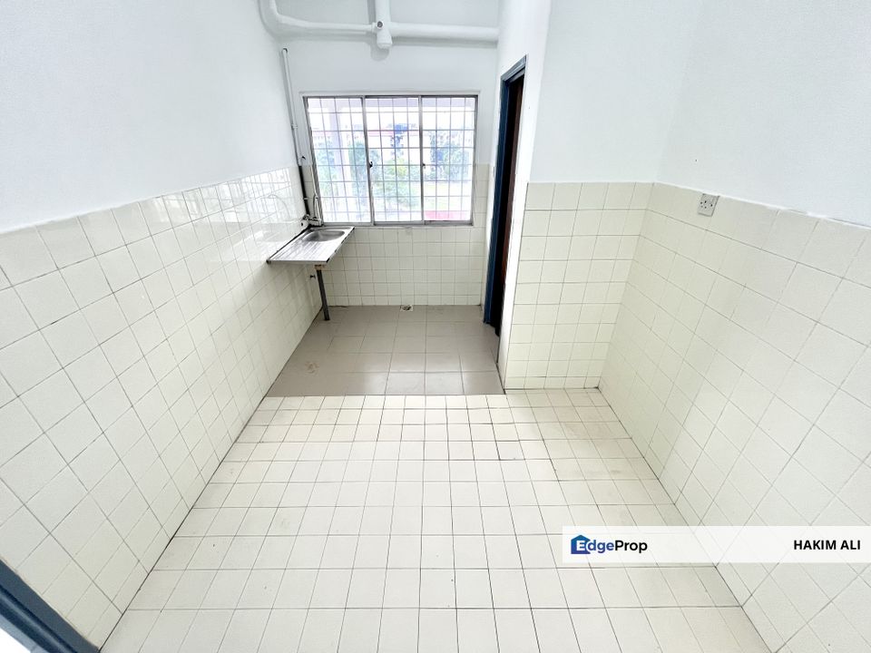 FULL LOAN Fawina Court Ampang Selangor, Selangor, Ampang