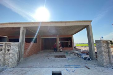 TAMAN BESTARI - PENDANG