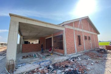 TAMAN BESTARI - PENDANG