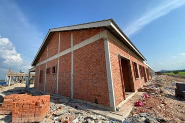 TAMAN BESTARI - PENDANG