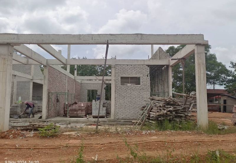 TAMAN PUTERI - POKOK SENA