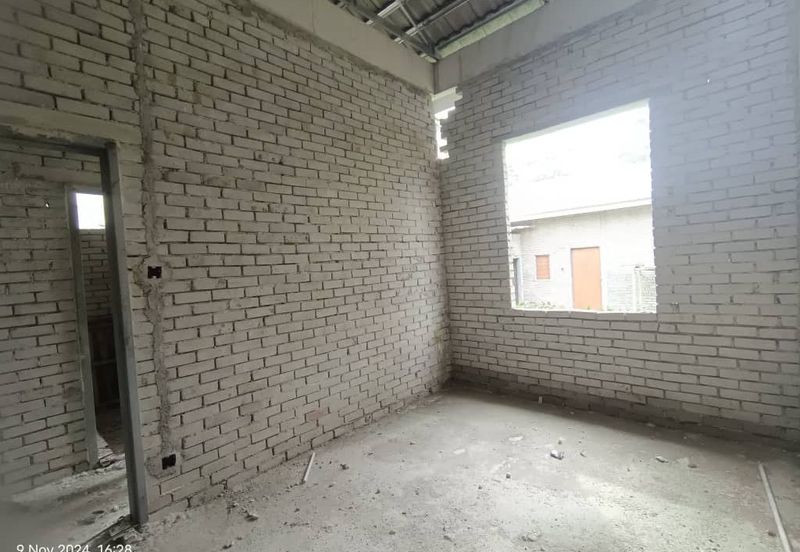 TAMAN PUTERI - POKOK SENA