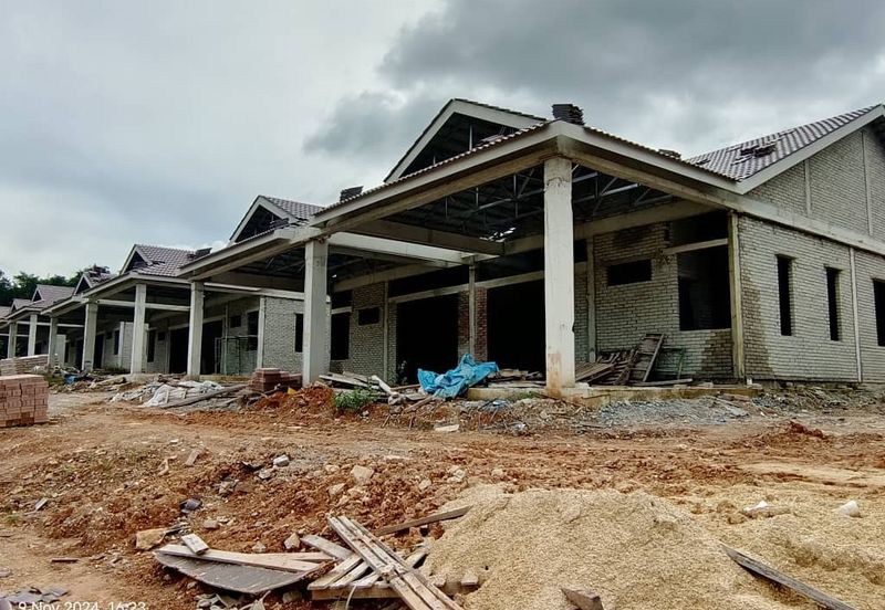 TAMAN PUTERI - POKOK SENA