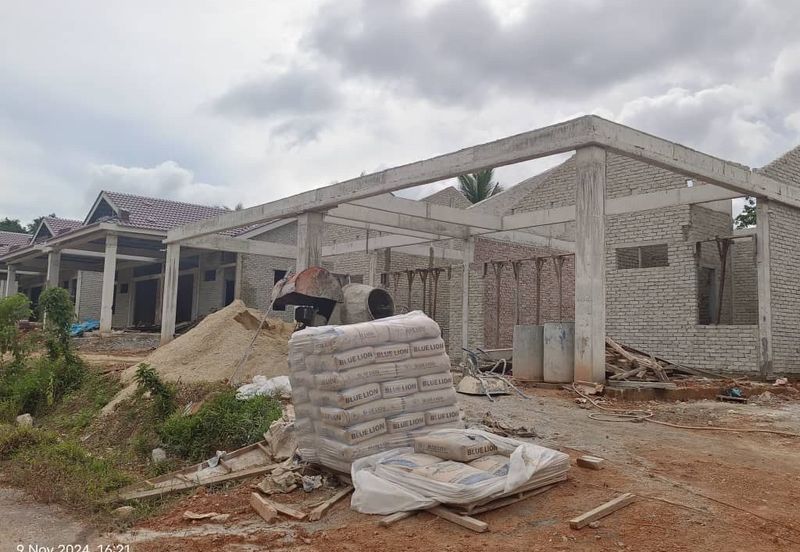 TAMAN PUTERI - POKOK SENA