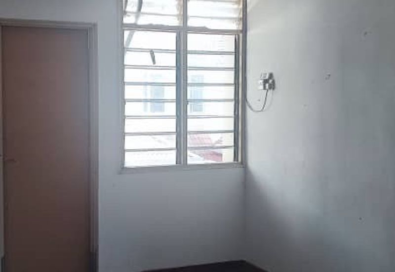 BANDAR LAGUNA MERBOK (TERES)