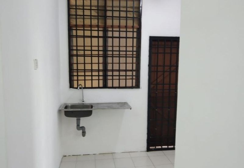 TAMAN PUTERI LAGENDA