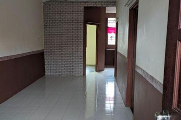 TAMAN PUTERI LAGENDA