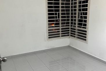 Residensi Laguna Biru 2