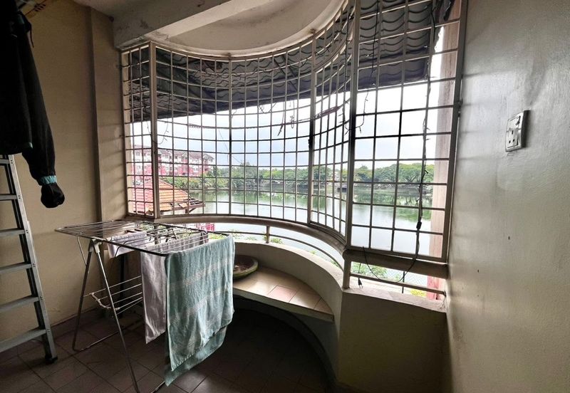 Kekwa Apartment @ Putra Perdana