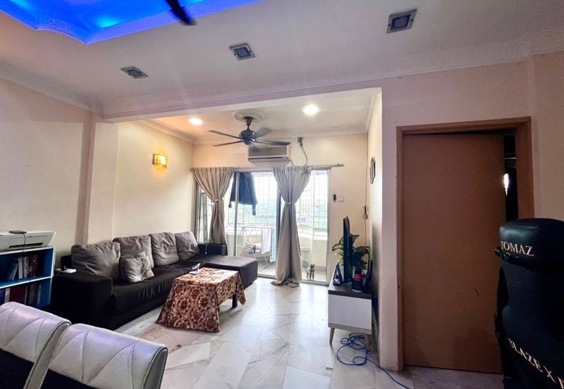 Kekwa Apartment @ Putra Perdana