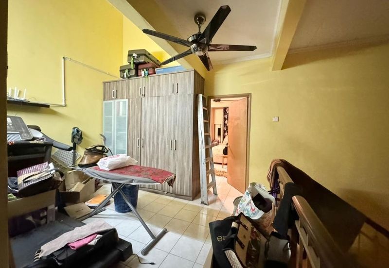 Jalan Spektrum U16 @ Taman Bukit Subang