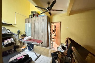 Jalan Spektrum U16 @ Taman Bukit Subang