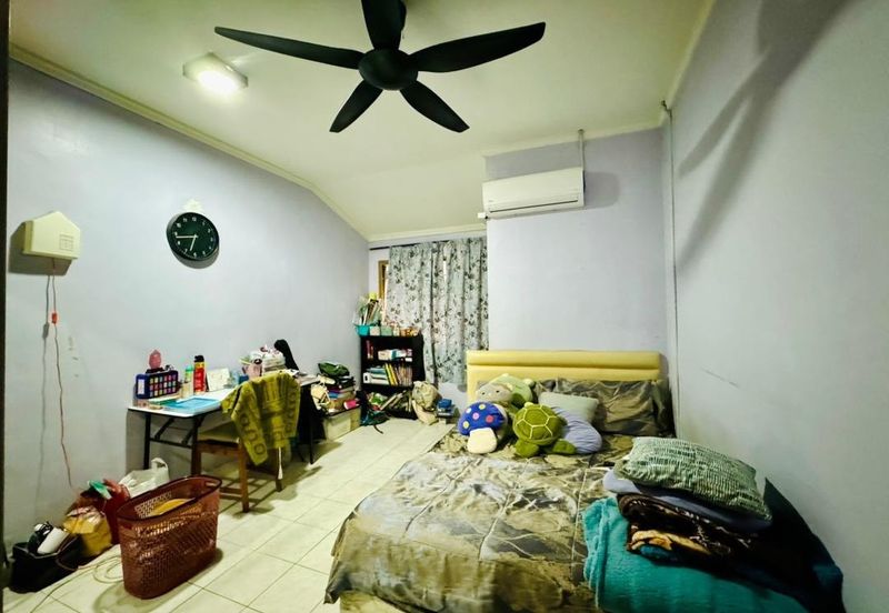 Jalan Spektrum U16 @ Taman Bukit Subang