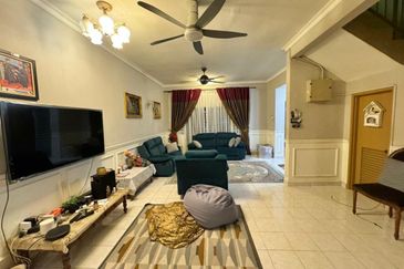 Jalan Spektrum U16 @ Taman Bukit Subang