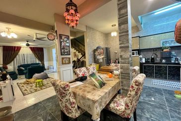 Jalan Spektrum U16 @ Taman Bukit Subang