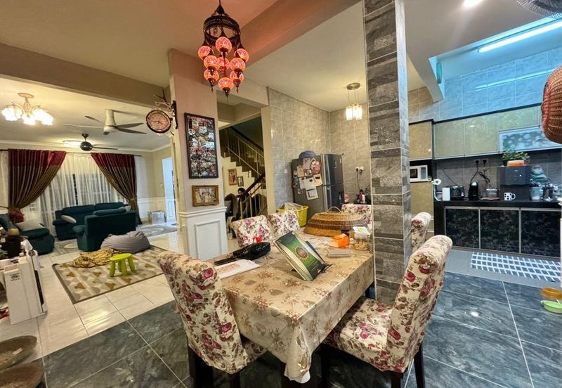 Jalan Spektrum U16 @ Taman Bukit Subang