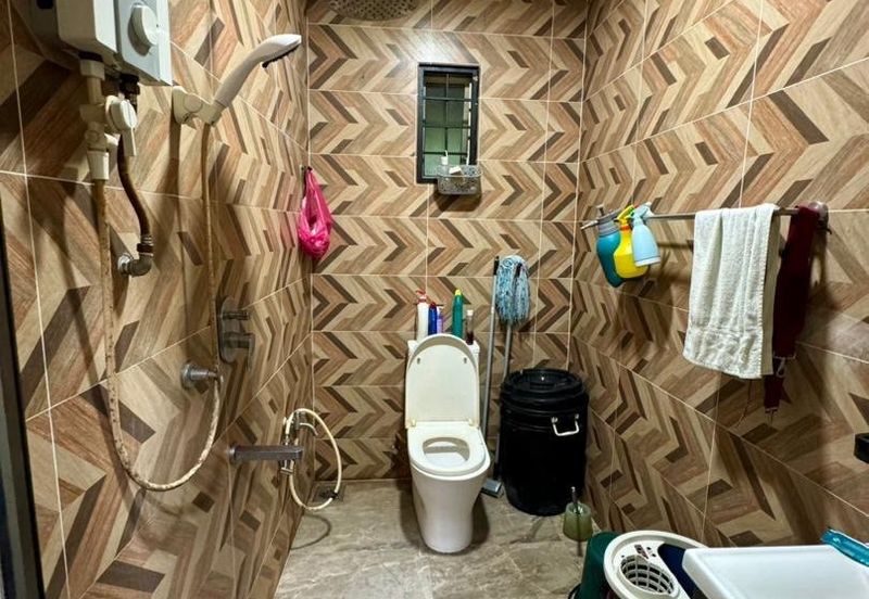 Jalan Spektrum U16 @ Taman Bukit Subang