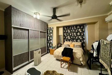 Jalan Spektrum U16 @ Taman Bukit Subang