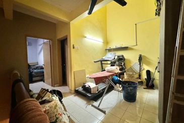 Jalan Spektrum U16 @ Taman Bukit Subang