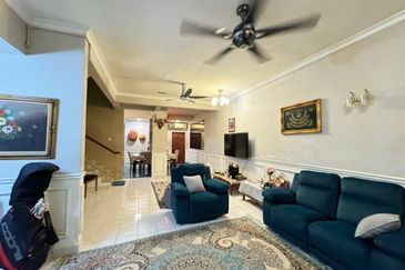 Jalan Spektrum U16 @ Taman Bukit Subang