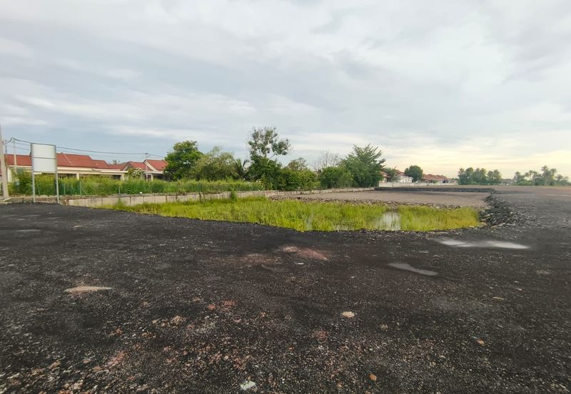 TAMAN NABIRA (JALAN HUTAN KAMPUNG)