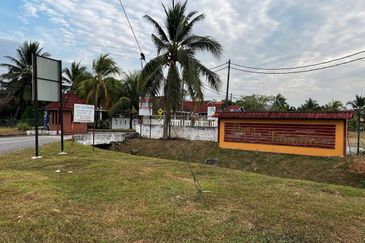 DESA TANJUNG/DESA DARULAMAN