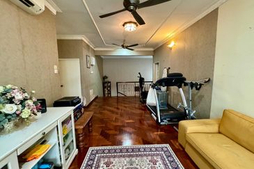 Jalan Tengku Ampuan Zabedah E 9/E