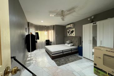 Jalan Tengku Ampuan Zabedah E 9/E