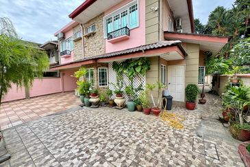 Jalan Tengku Ampuan Zabedah E 9/E