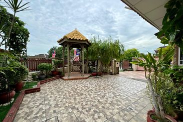 Jalan Tengku Ampuan Zabedah E 9/E