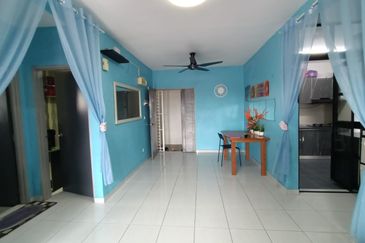 Residensi Laguna Biru 2