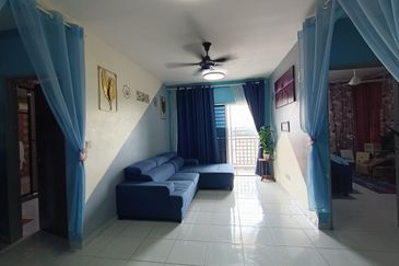 Residensi Laguna Biru 2