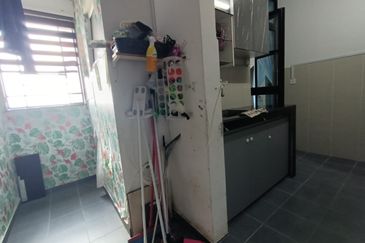 Residensi Laguna Biru 2