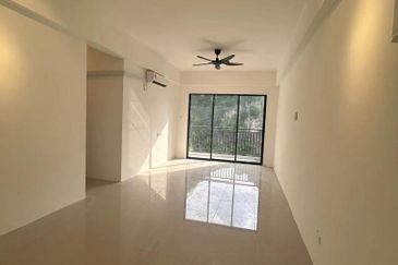 THE COVE HILLSIDE RESIDENCE