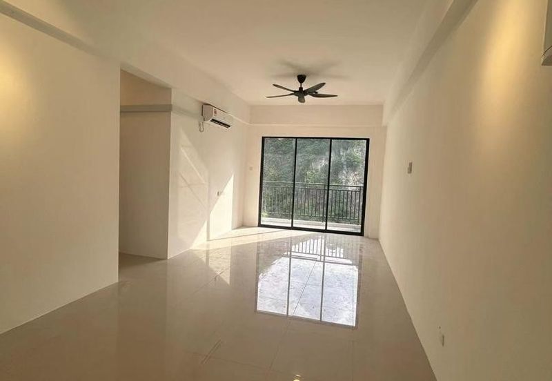 THE COVE HILLSIDE RESIDENCE