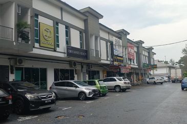 Airport Square (Taman Maju Rapat)