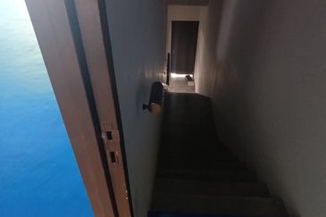 Airport Square (Taman Maju Rapat)