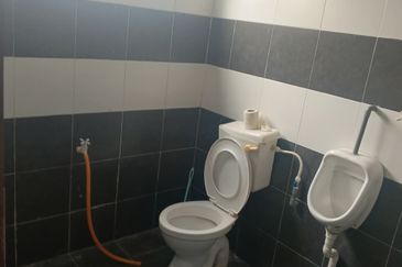 Airport Square (Taman Maju Rapat)