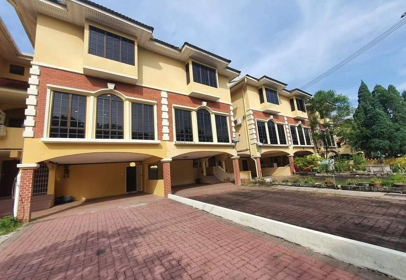 MERU VALLEY RESORT (GOLFVIEW TERRACE)