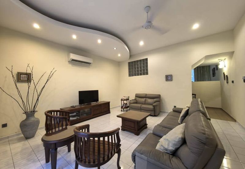 MERU VALLEY RESORT (GOLFVIEW TERRACE)