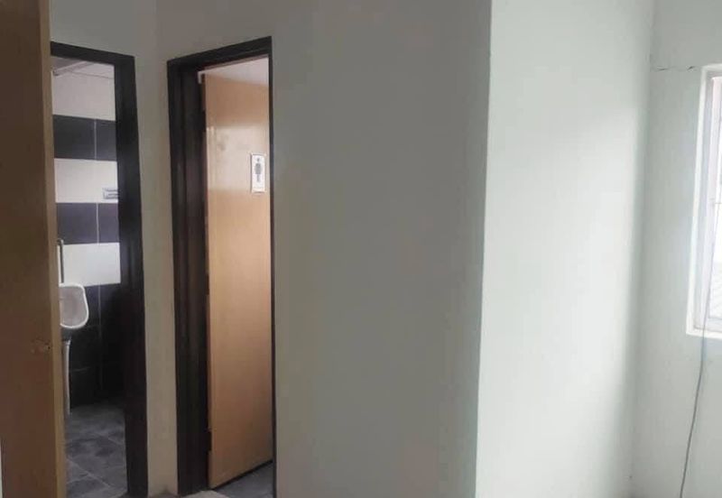 Airport Square (Taman Maju Rapat)