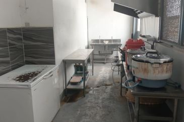 Pengkalan Station 18