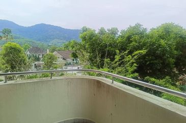 MERU VALLEY RESORT (GOLF VISTA APARTMENT