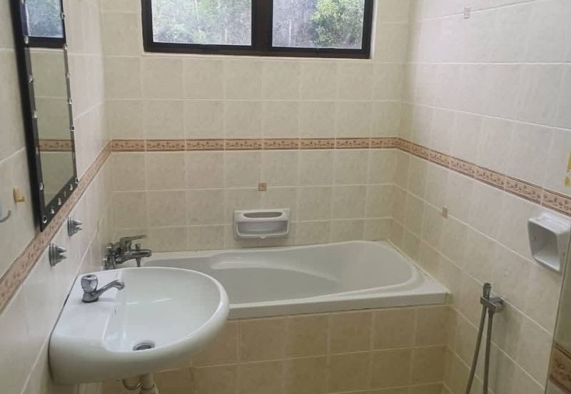 MERU VALLEY RESORT (GOLF VISTA APARTMENT