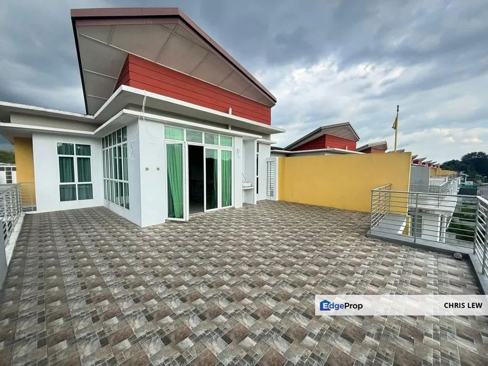 Lahat Mines 2.5 Storey Bungalow For Rent, Perak, Lahat