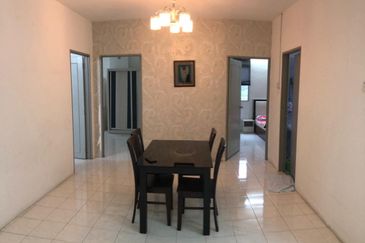 LE COURTS DESA TAMBUN