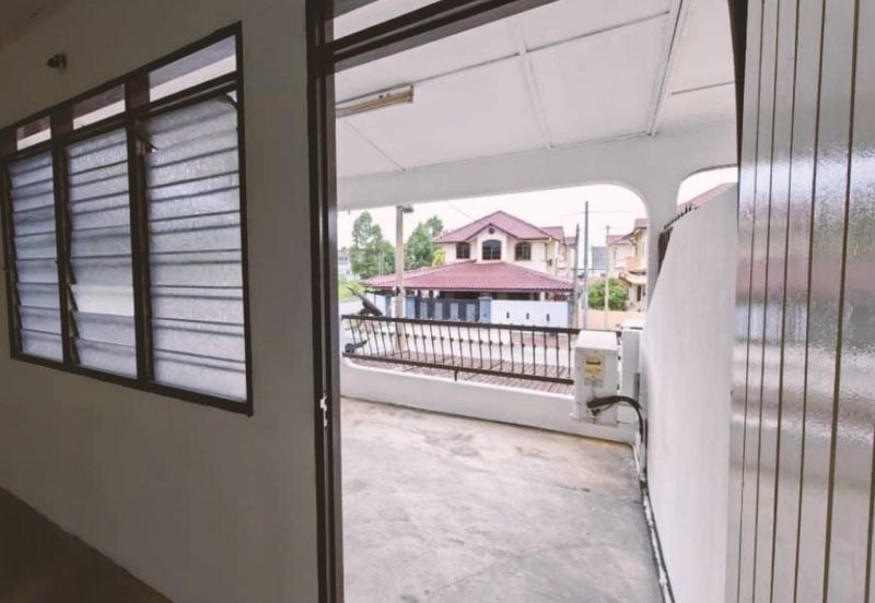 TAMAN CAHAYA BERCHAM